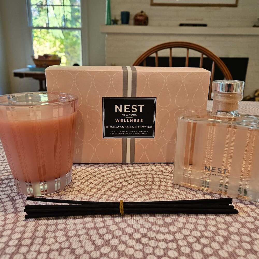 FULL SIZE CANDLE AND FULL SIZE DIFFUSER - BARGAIN!!!!!!!!!!!!!